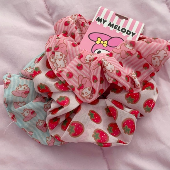 Hello kitty and my melody bundle - Picture 4 of 6